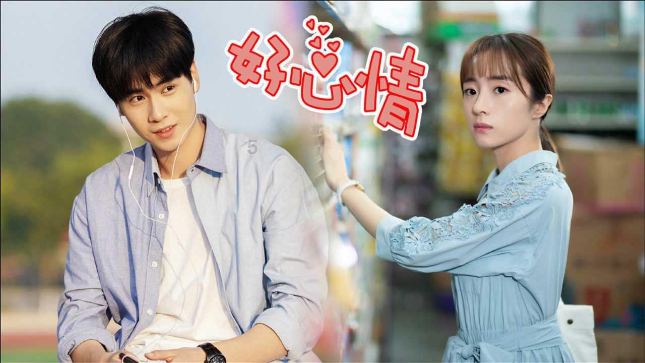 家里两个孩子叛逆不听话,父亲拿出衣架让孩子抽自己