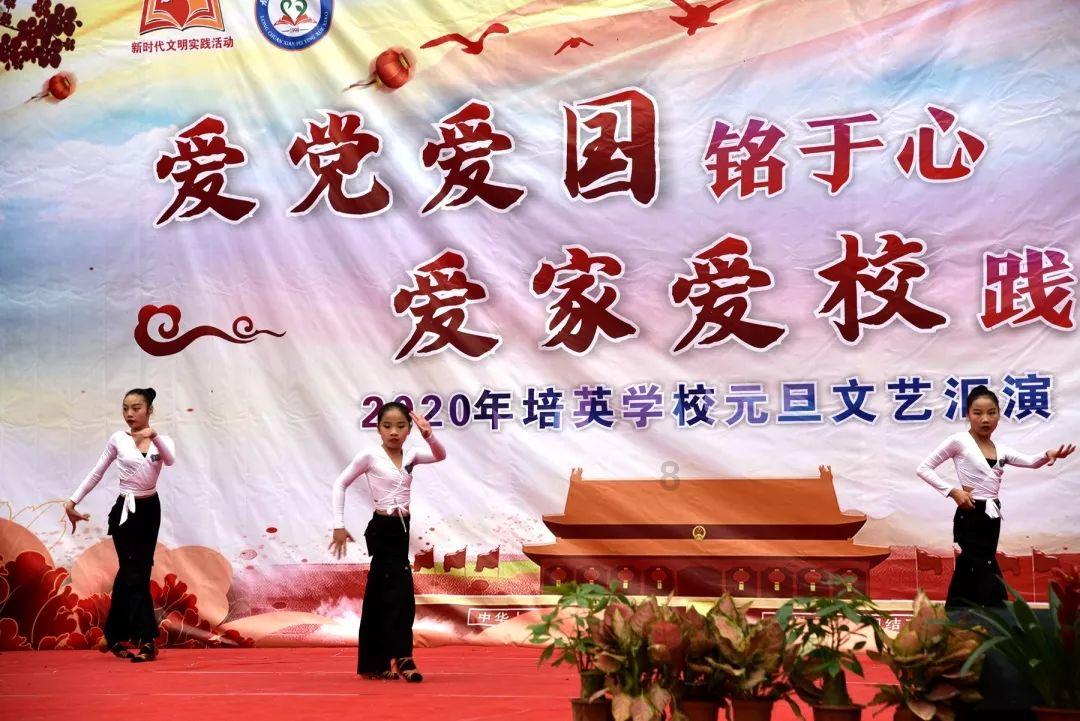 高考分数已经很高了但是无法进入理想大学有必要复读吗？游戏画面