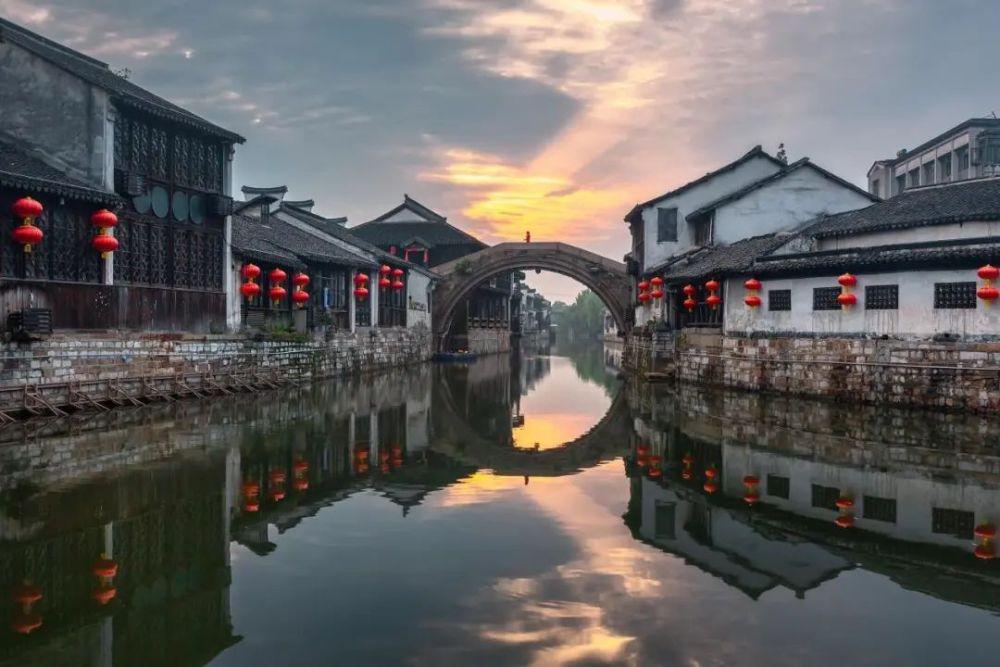 滚动的奶酪